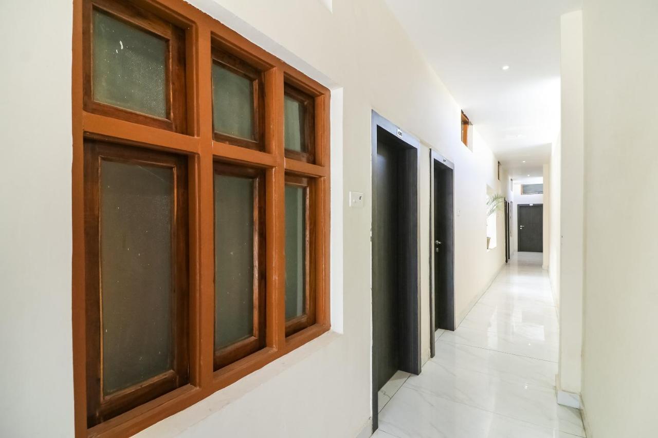 Oyo 28789 Hotel Adarsh Bilāspur Kültér fotó