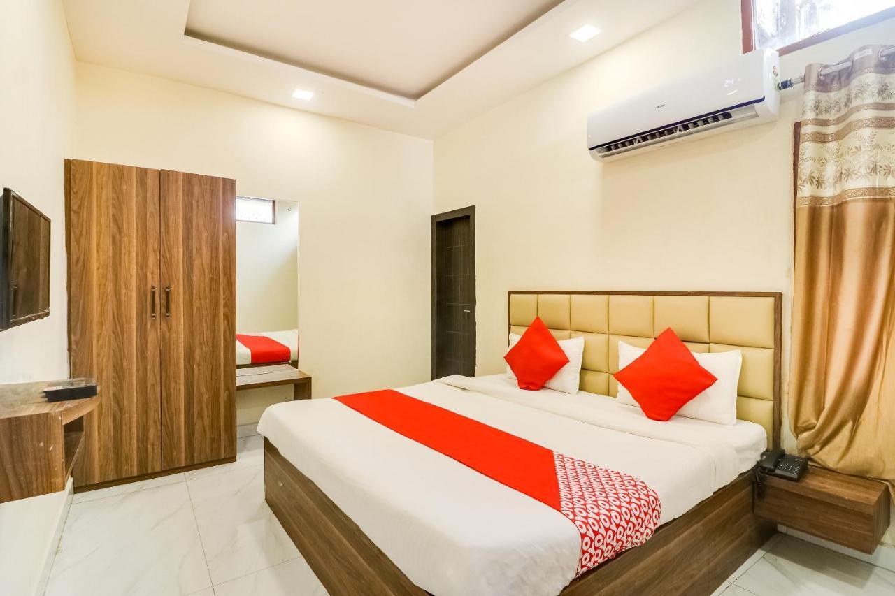 Oyo 28789 Hotel Adarsh Bilāspur Kültér fotó