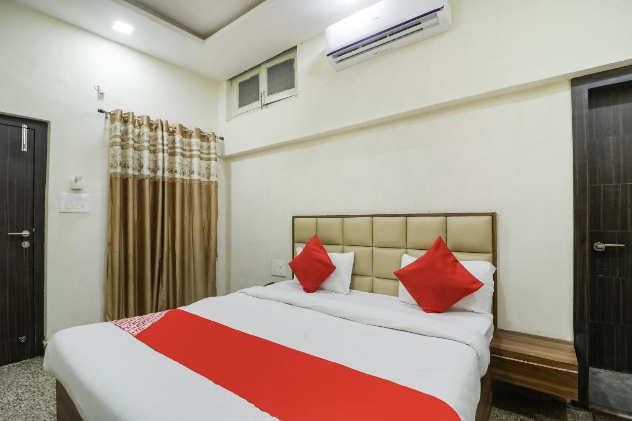 Oyo 28789 Hotel Adarsh Bilāspur Kültér fotó